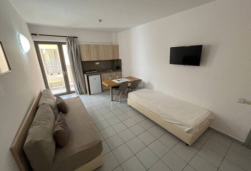 آپارتمان 1 خوابه, Acropolis Apartments