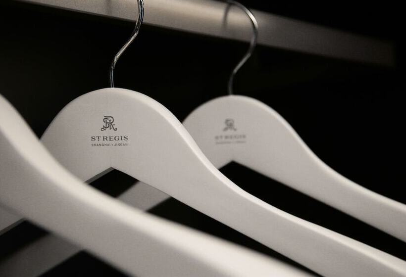 Premium Room City View, The St. Regis Shanghai Jingan