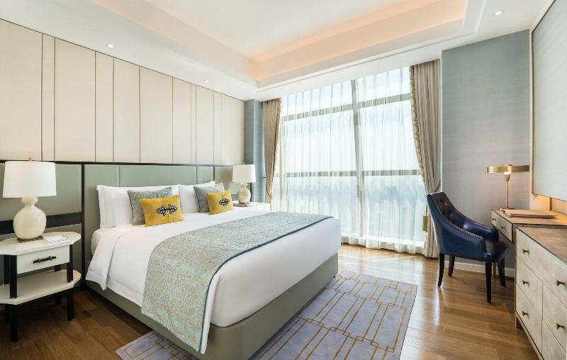 اتاق دلوکس با تخت کینگ و چشم‌انداز شهر, The St. Regis Shanghai Jingan