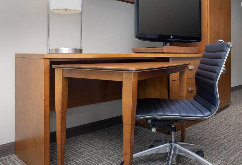 Engelliler için Standart Oda, Courtyard Tacoma Downtown
