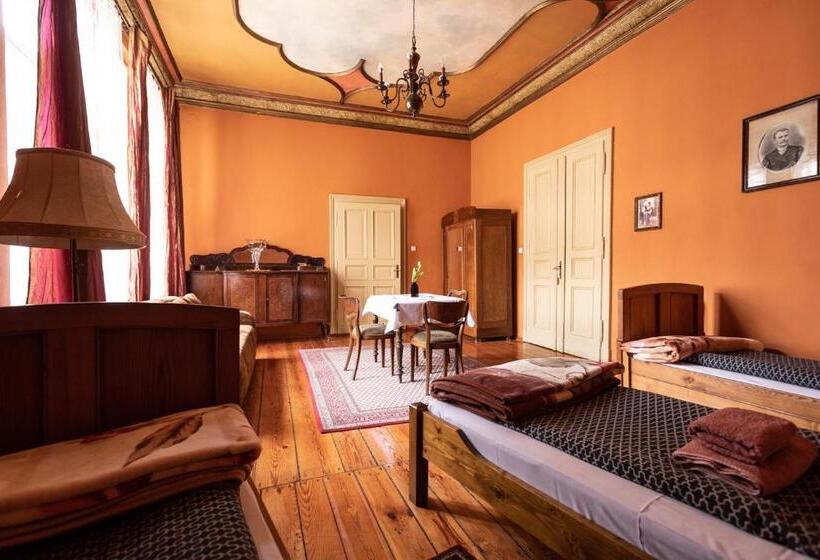 四人标准间, Hostel, Pokoje Gościnne Mleczarnia   Ozonowane