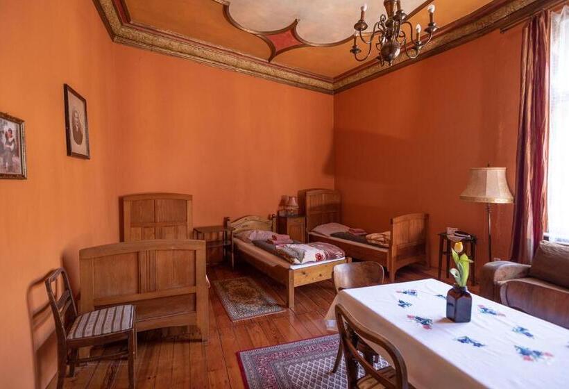 Четырехместный Номер Стандарт, Hostel, Pokoje Gościnne Mleczarnia   Ozonowane