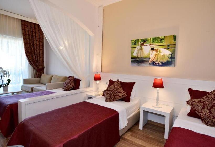 Семейный Номер, Ayaz Aqua Beach