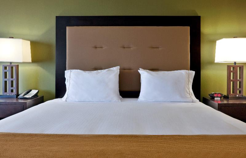 Номер Стандарт Адаптированный для Инвалидов, Holiday Inn Express Hotel Twin Falls, An Ihg