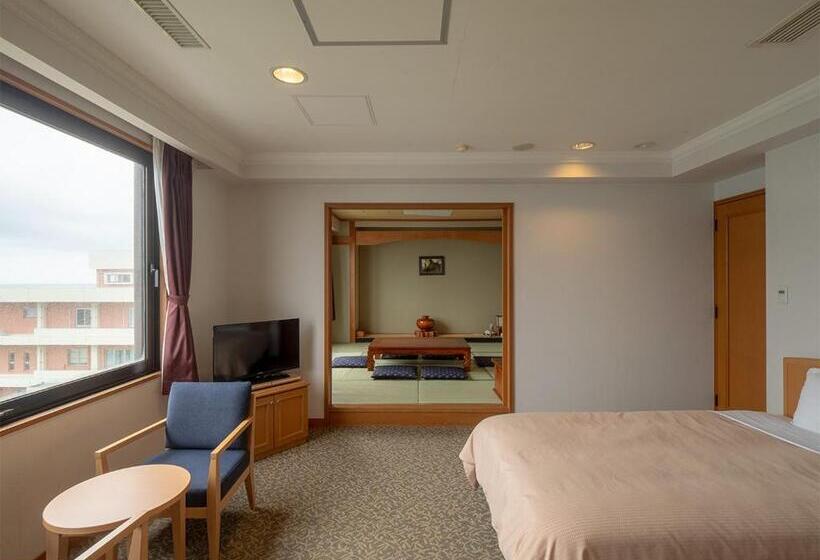 חדר משפחתי נוף לים, The Hotel Yakushima Ocean & Forest
