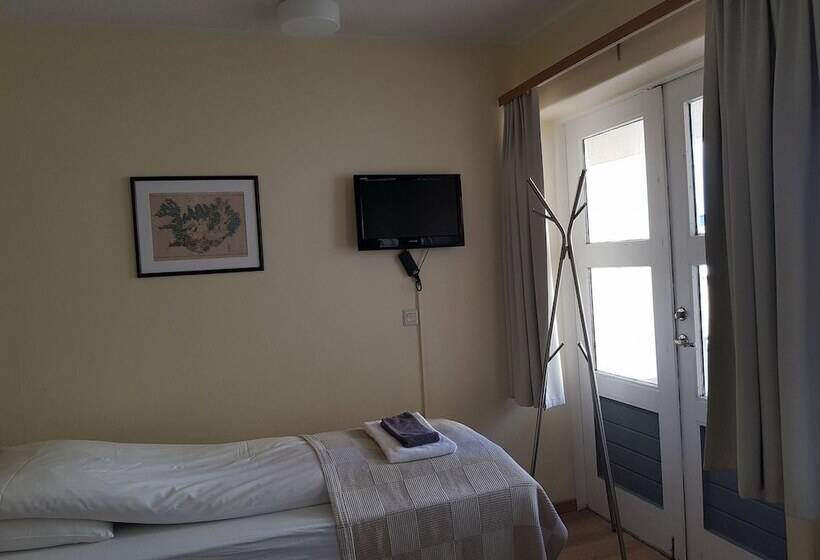 اتاق خانوادگی, Guesthouse Hvammur