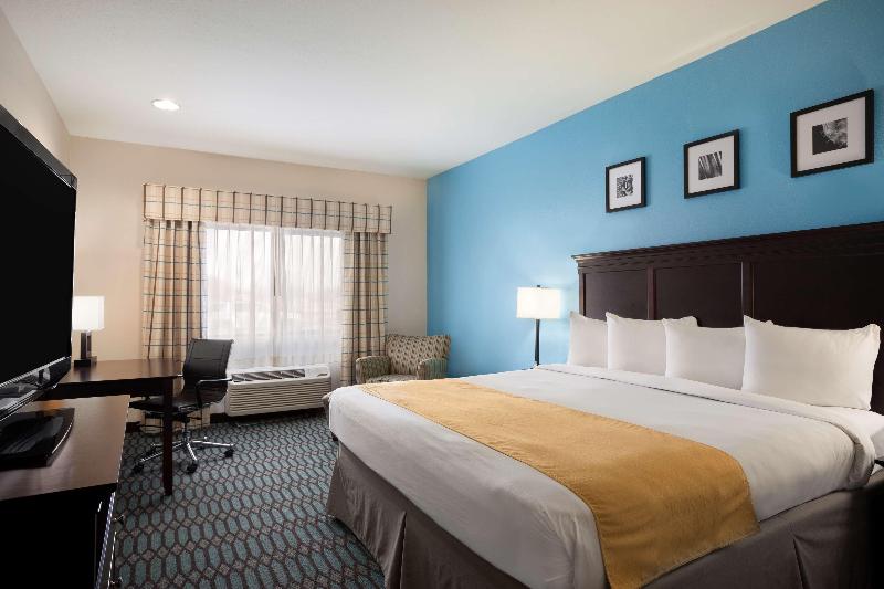 带大床的标准间, Country Inn & Suites By Radisson, Lubbock, Tx