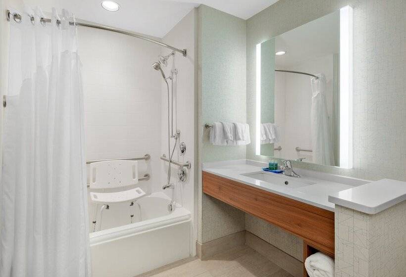 Номер Стандарт, Holiday Inn Express Hotel & Suites Ontario, An Ihg