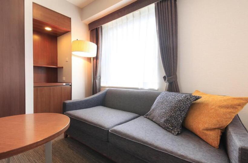 Номер Deluxe, Richmond Hotel Tokyo Shiba