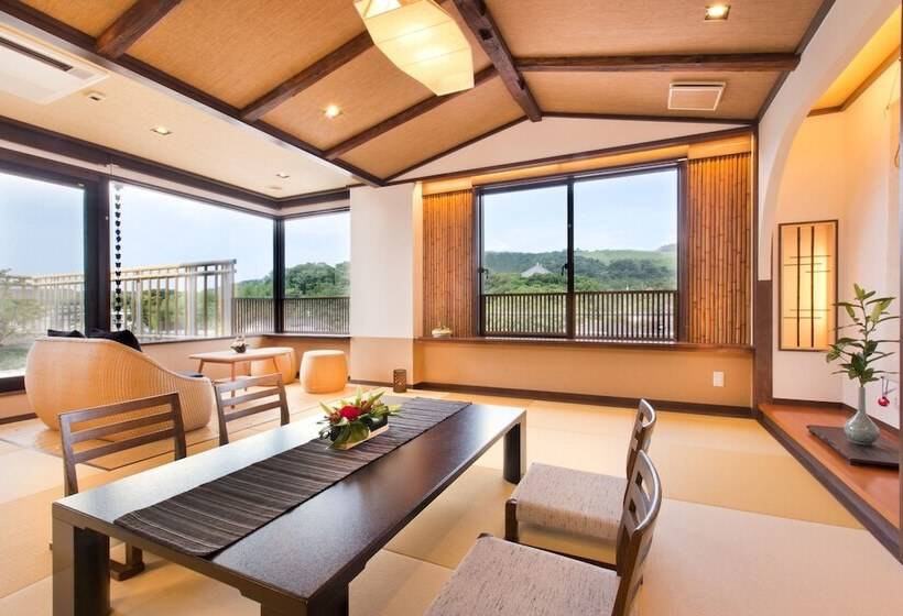 Deluxe Room Mountain View, New Wakasa
