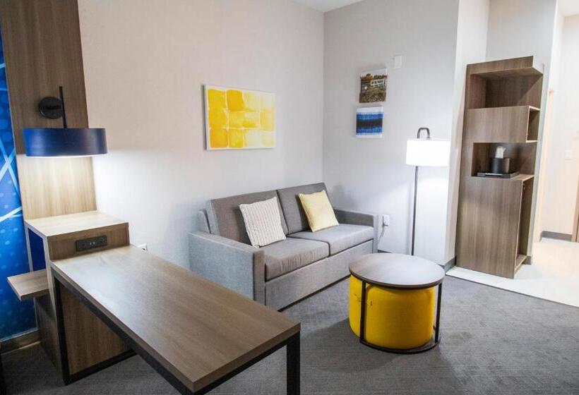 Люкс Кровать Кинг, Comfort Inn & Suites