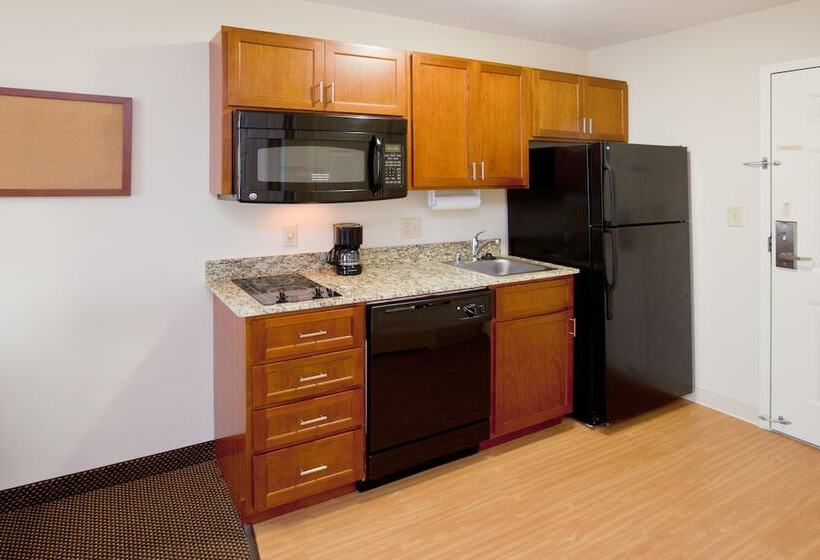 Люкс, Candlewood Suites Radcliff   Fort Knox, An Ihg
