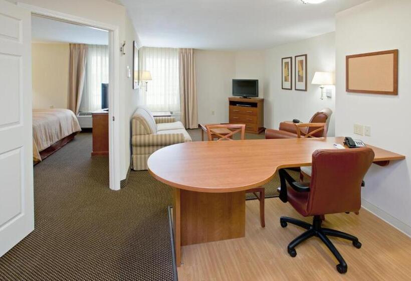 Люкс Кровать Кинг, Candlewood Suites Radcliff   Fort Knox, An Ihg
