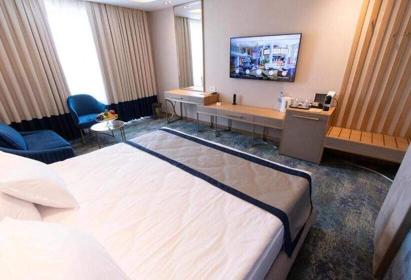 Номер Deluxe, Admiral Hotel   Ultra All Inclusive & Private Beach