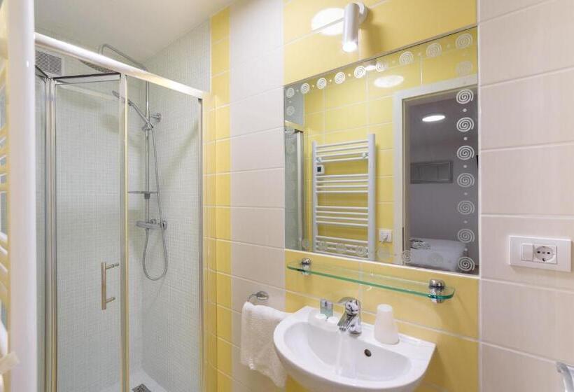 استودیو استاندارد با بالکن, Apartments & Rooms Buble