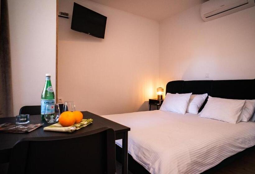 استودیو استاندارد با تراس, Apartments & Rooms Buble