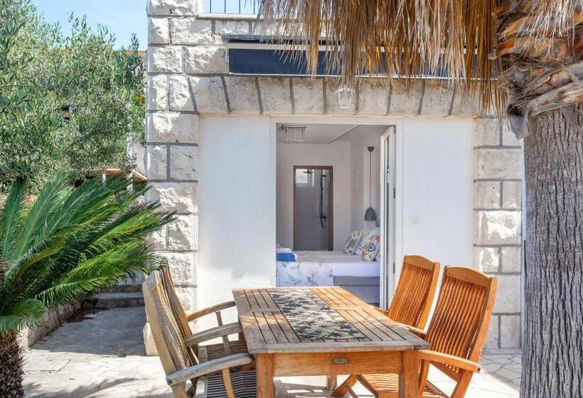 اتاق استاندارد, Hostel Villa Skansi