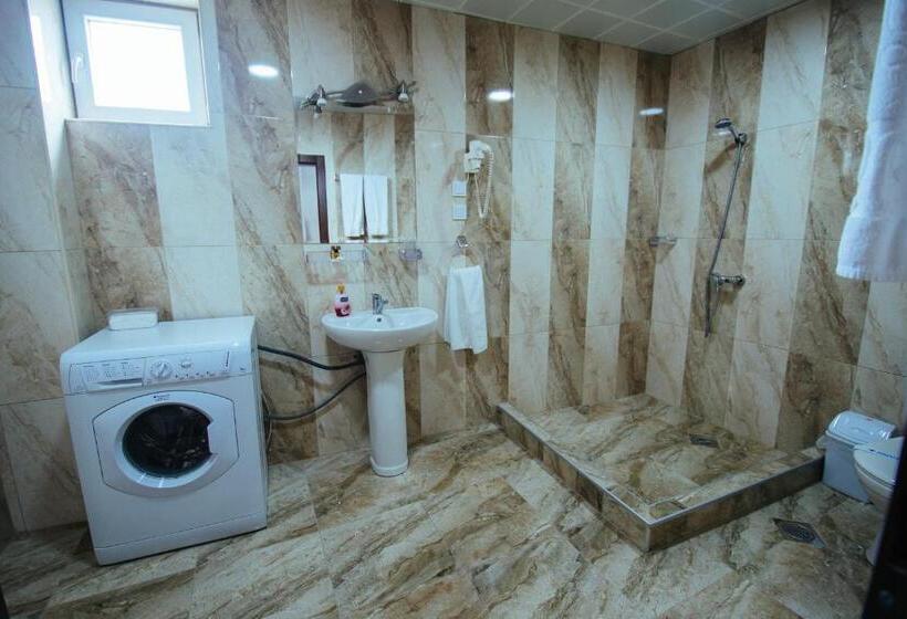 آپارتمان 1 خوابه, Kristal Palas