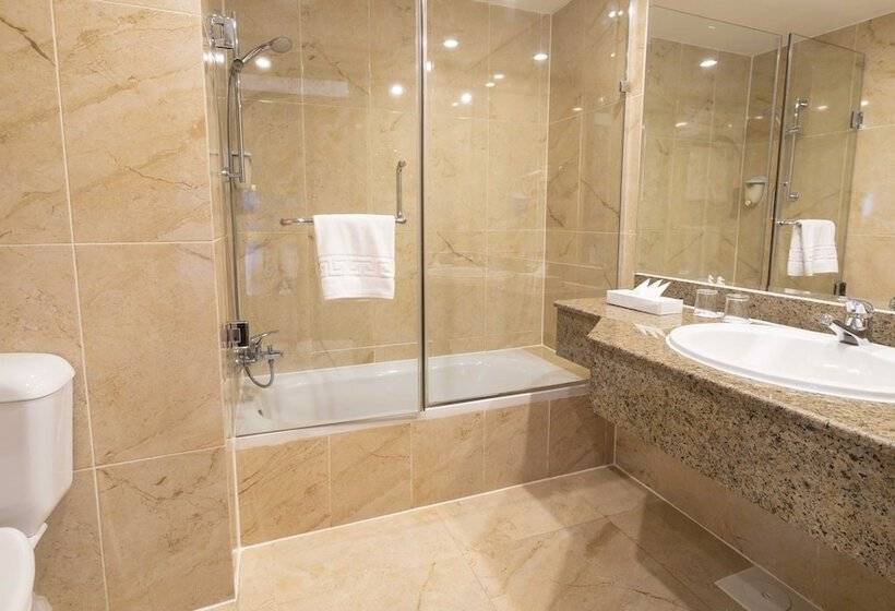 اتاق استاندارد سه تخته با چشم‌انداز باغ, Blend Elphistone Resort Marsa Alam