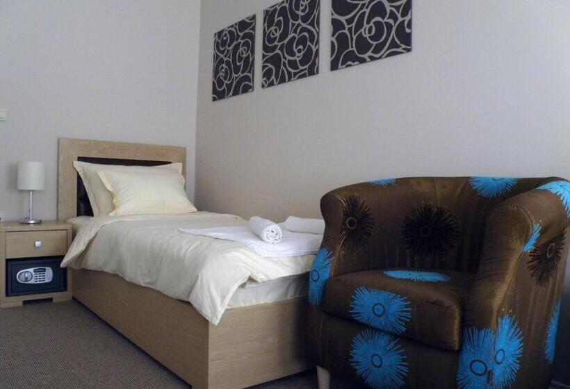 اتاق استاندارد, Garni Hotel Biser