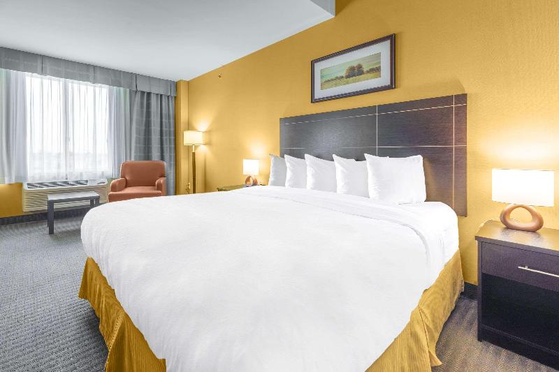 Стандартный Номер Кровать Кинг, Quality Inn & Suites Victoriaville