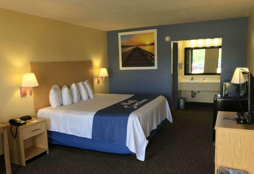キングサイズベッドのスタンダードルーム, Days Inn By Wyndham Crystal River