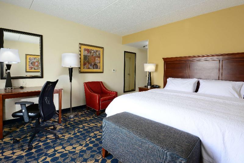 Standardzimmer Kingsize Bett, Hampton Inn & Suites Durham/north I85