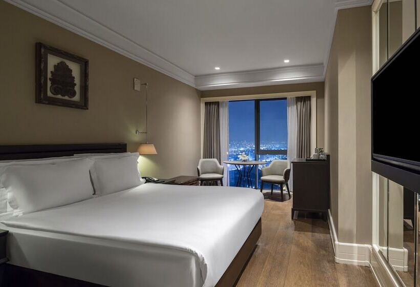 اتاق سوپریور با چشم‌انداز شهر, Windsor Hotel & Convention Center Istanbul