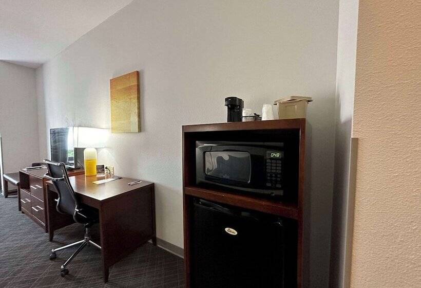 Люкс, Comfort Suites Jacksoncape Girardeau