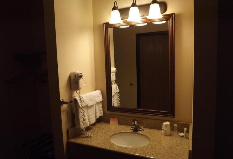 Номер Стандарт, Howard Johnson By Wyndham Oacoma Hotel & Suites