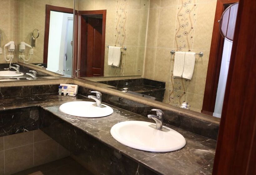 اتاق استاندارد با 2 تخت دوبل, Ramada By Wyndham Princess Santo Domingo
