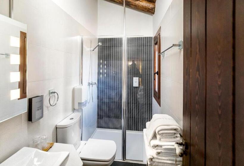 Habitación Cuádruple Estándar, La Fonda De La Estación