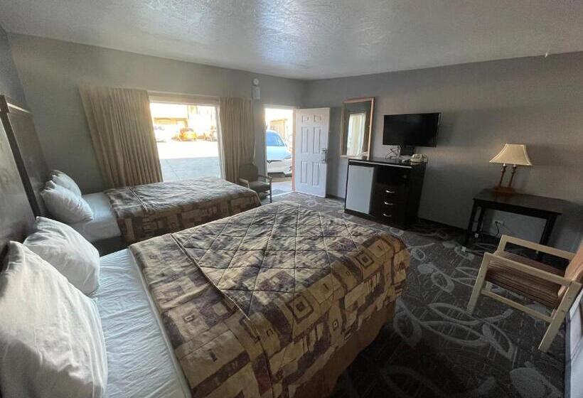 Quarto Estandar 2 Camas Casal, Sands Motel