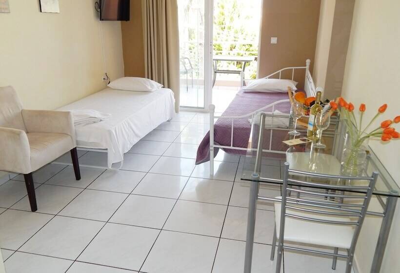 استودیوی استاندارد, Apollon Studios & Apartments