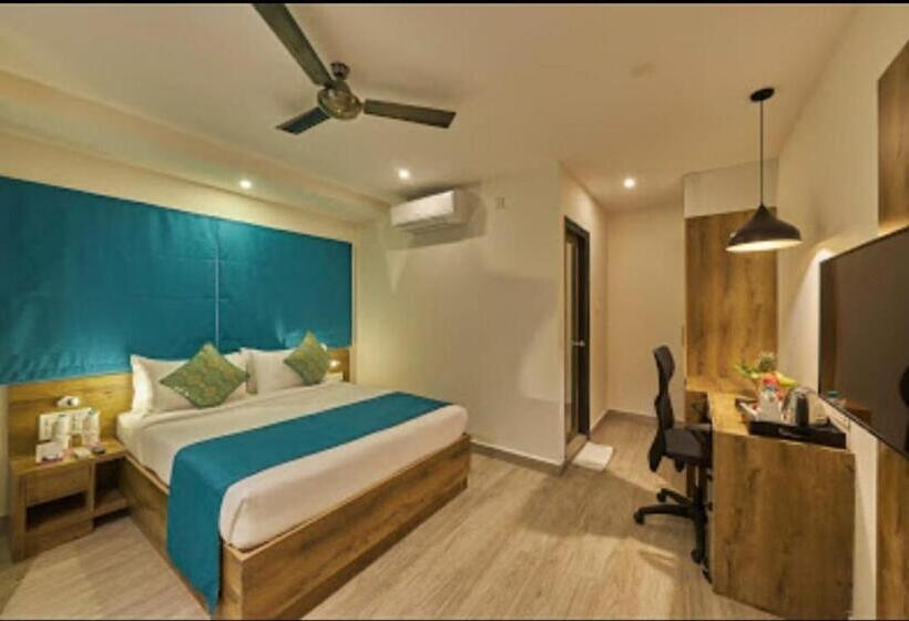 Quarto Deluxe Cama King, Regenta Inn Grand Koramangala By Royal Orchid Hotels