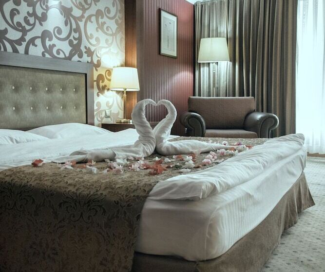 اتاق استاندارد با چشم‌انداز شهر, Diplomat Hotel By Ag Hotels Group
