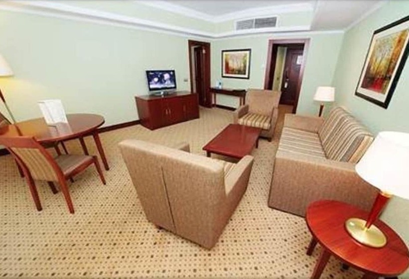 سوییت جونیور, Diplomat Hotel By Ag Hotels Group