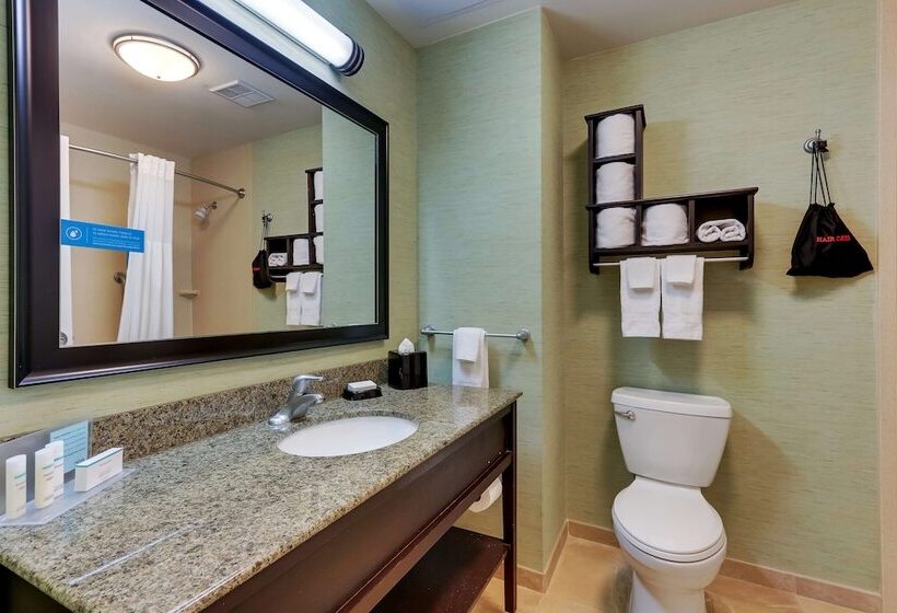 Номер Стандарт, Hampton Inn & Suites Swansboro Near Camp Lejeune