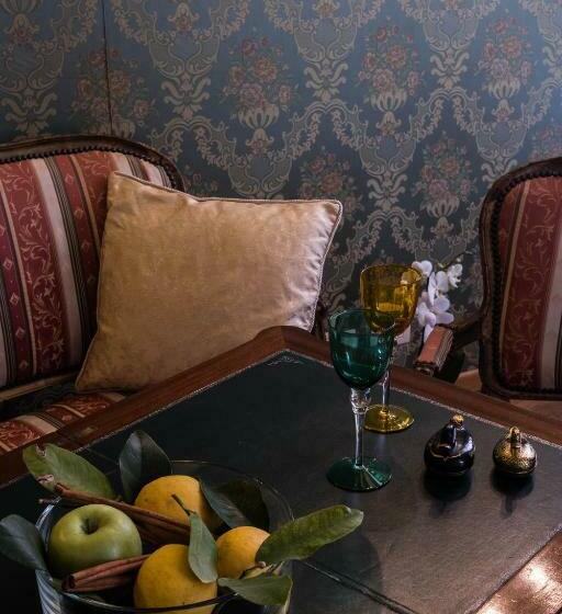 اتاق لوکس, Relais Alberti