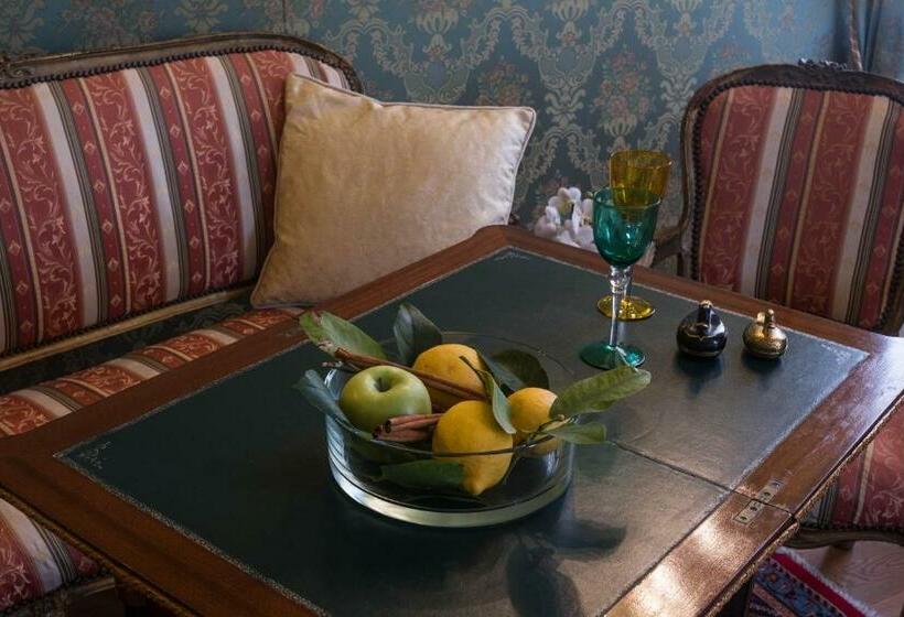 اتاق لوکس, Relais Alberti