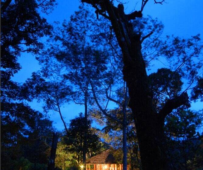 خانه 1 خوابه, Carmelia Haven Resort Thekkady