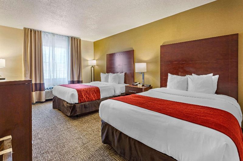 اتاق استاندارد با تخت بزرگ, La Quinta By Wyndham Tulsa Airport / Expo Square
