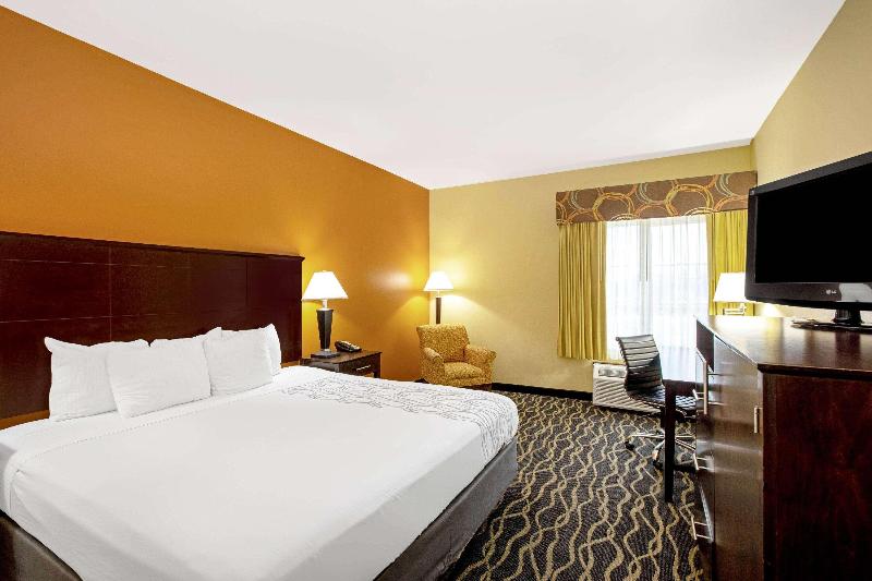 اتاق لوکس با تخت بزرگ, La Quinta By Wyndham Tulsa Airport / Expo Square