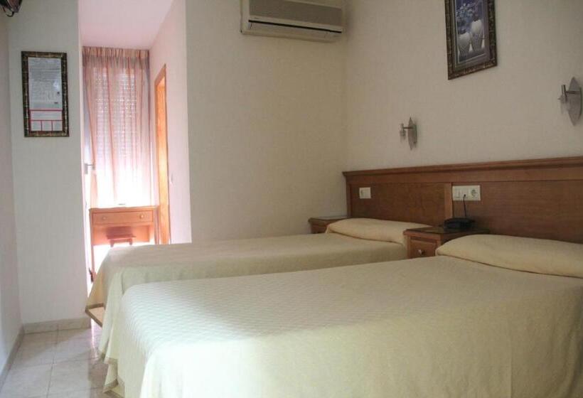 اتاق استاندارد, Hostal Maribel