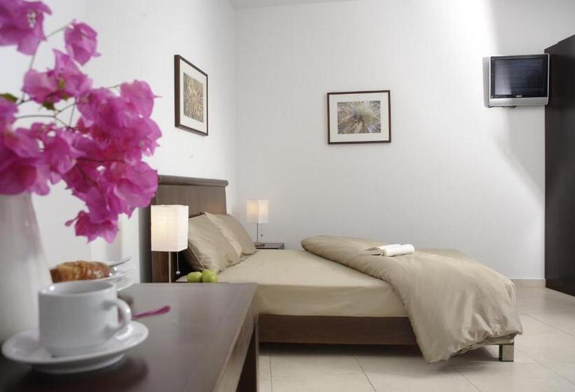 스탠다드 스튜디오 풀장 전망, Glaros Hotel Apartment