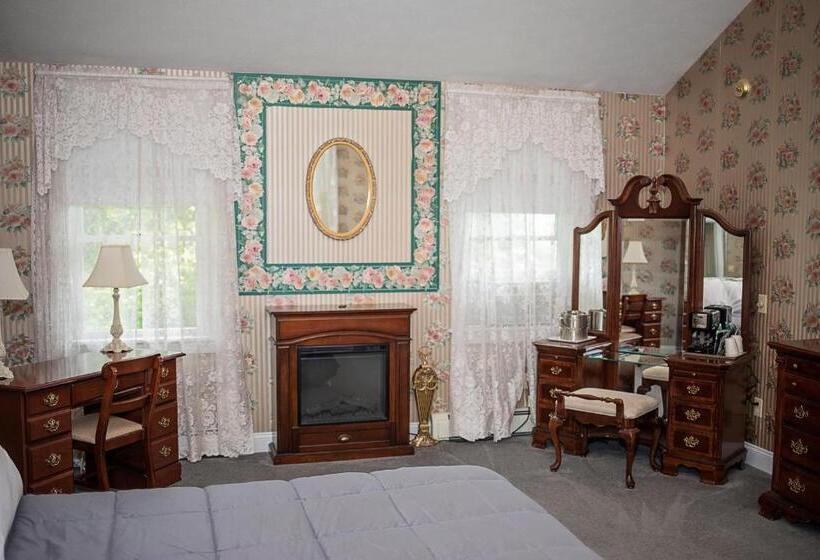 Люкс 2 Спальни, Longhouse Manor B&b