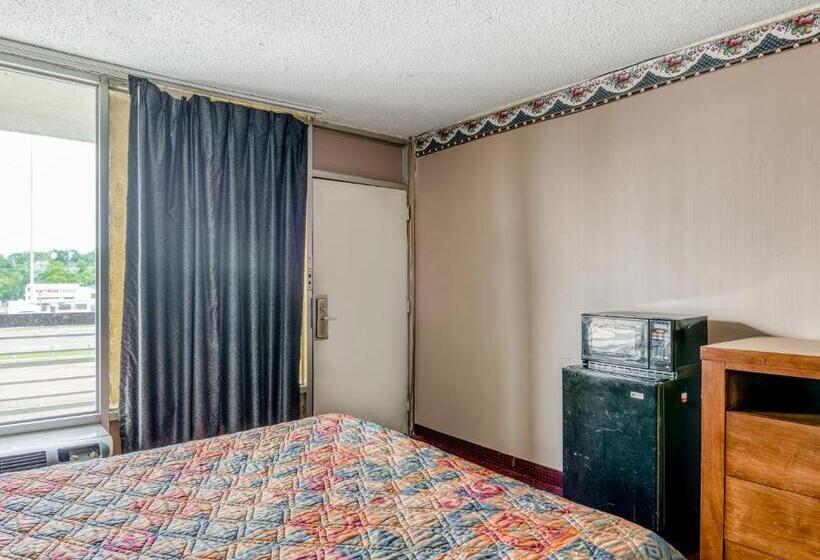 Стандартный Номер Кровать Кинг, OYO Hotel Jackson North I-55