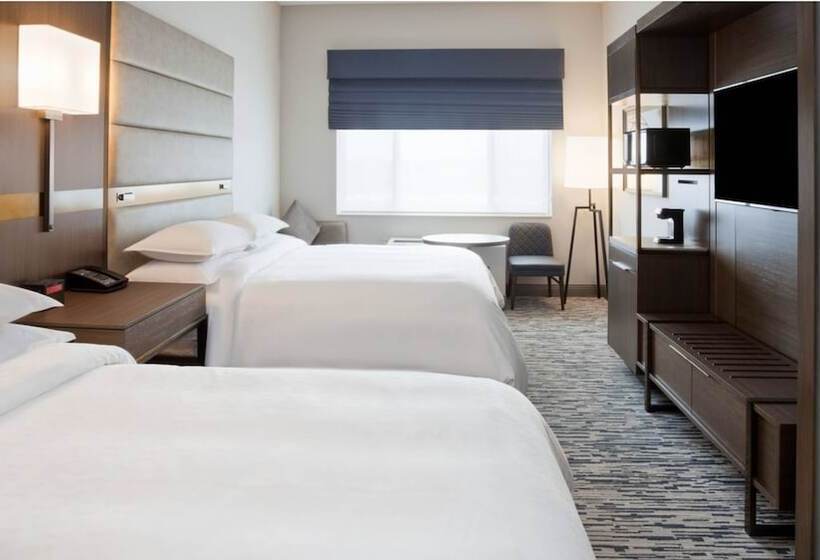 Номер Клуб, Sheraton St. Paul Woodbury