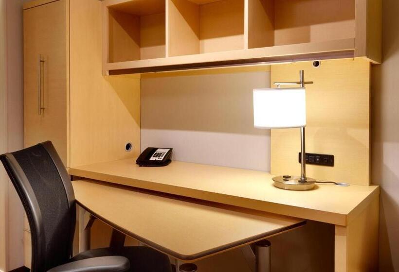 Люкс Кровать Кинг, Towneplace Suites Omaha West