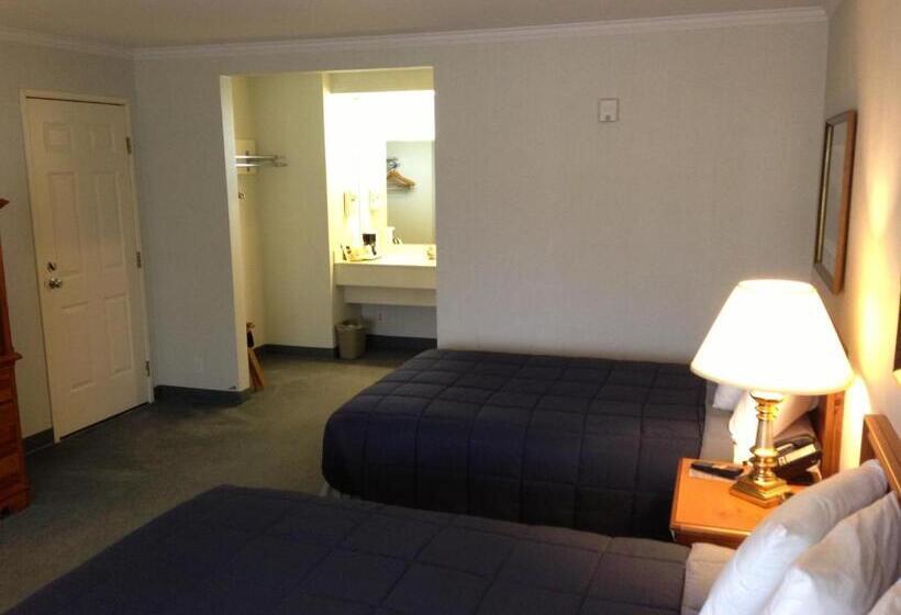Номер Премиум, Fontana Village Inn